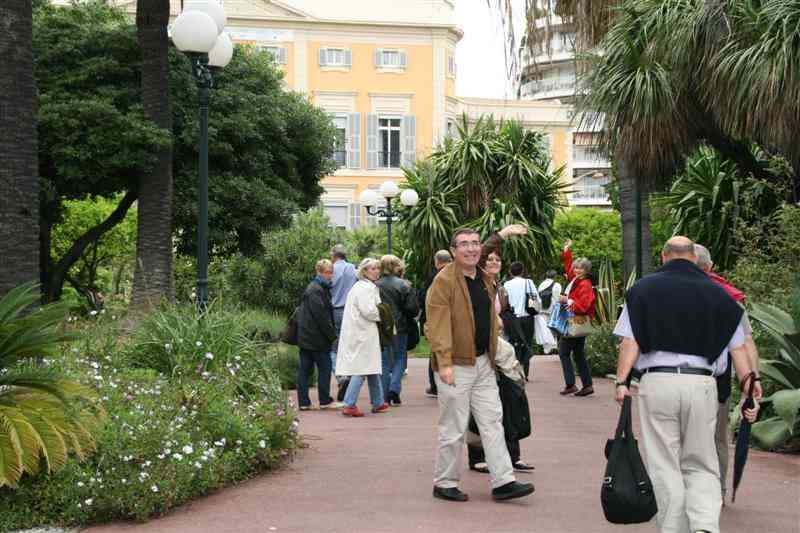 12_EOS_0357 (Delle Luche).jpg - Retour à la maison des officiers de la fondation Furtado-Heine